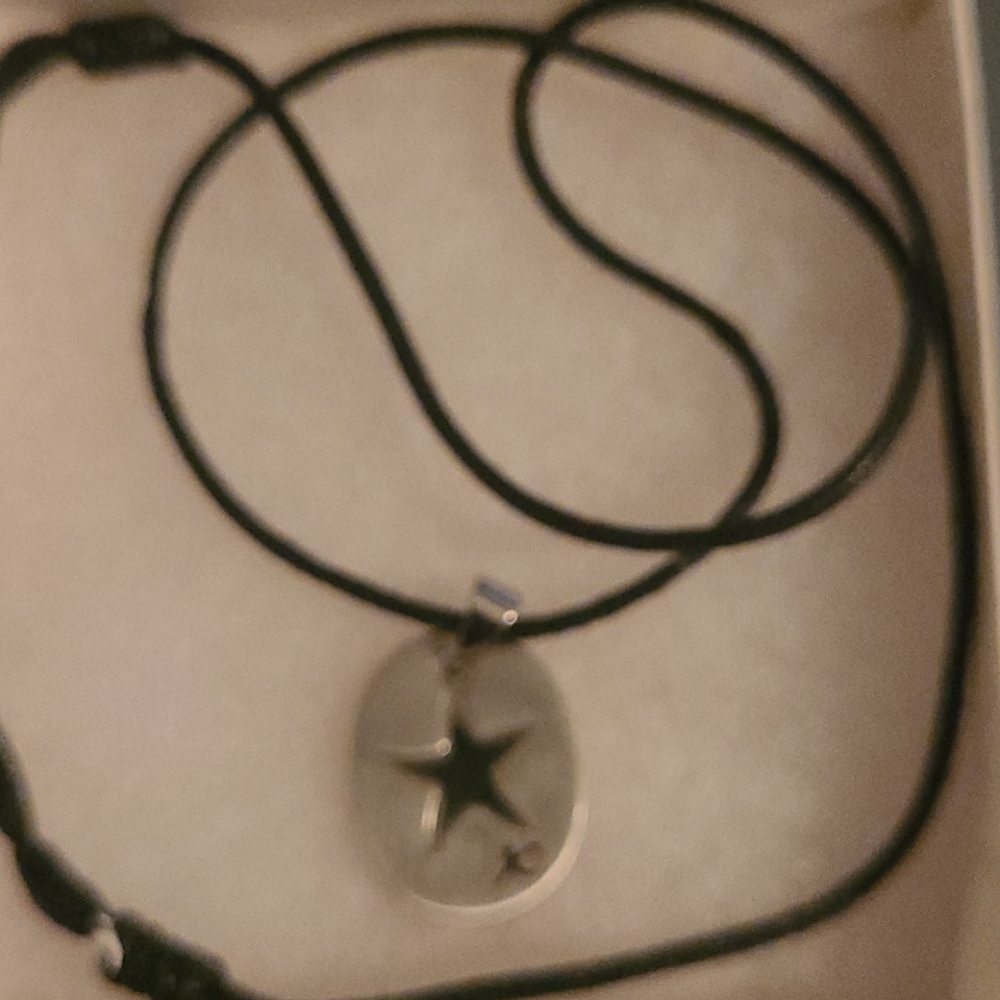 Stainless Steel Oval Shape Star Cut Out Pendant - Picture 8 of 8